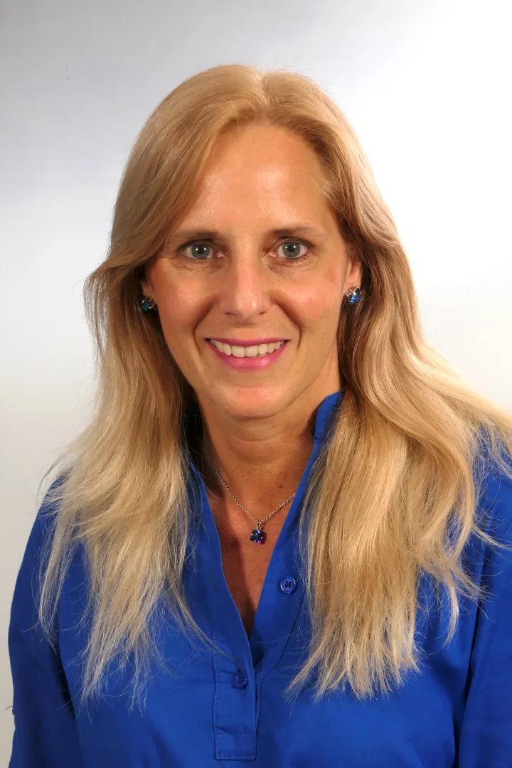 Sekretärin Andrea Bratka im Sekretariat